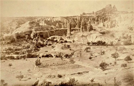 John Henry Haynes. Distant view of Utch Hissar seen from Mantcheani (id.13993439)