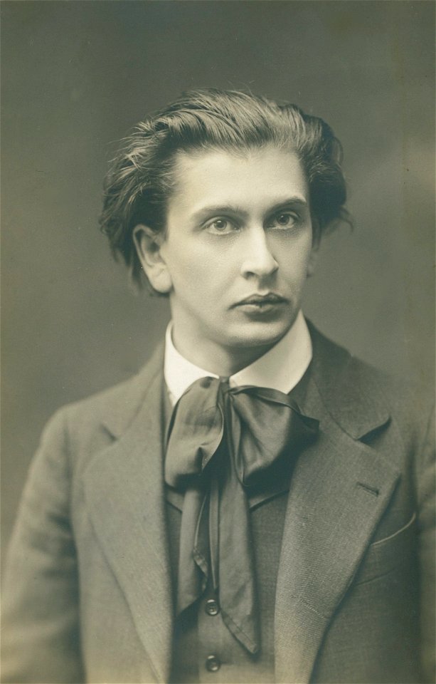 Juliusz Kaden-Bandrowski, portret
