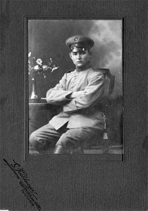 Jäger Gerhard Wiechmann. Jäger- Regiment zu Pferde Nummer 6, Erfurt. Aufnahme durch Georg Kahlmeyer, Oldenburg in Oldenburg 17. März 1917