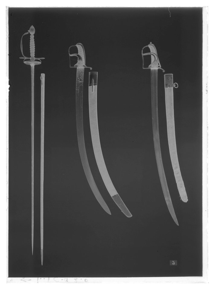 Jägarofficerssabel, Sverige - Livrustkammaren - 61486-negative