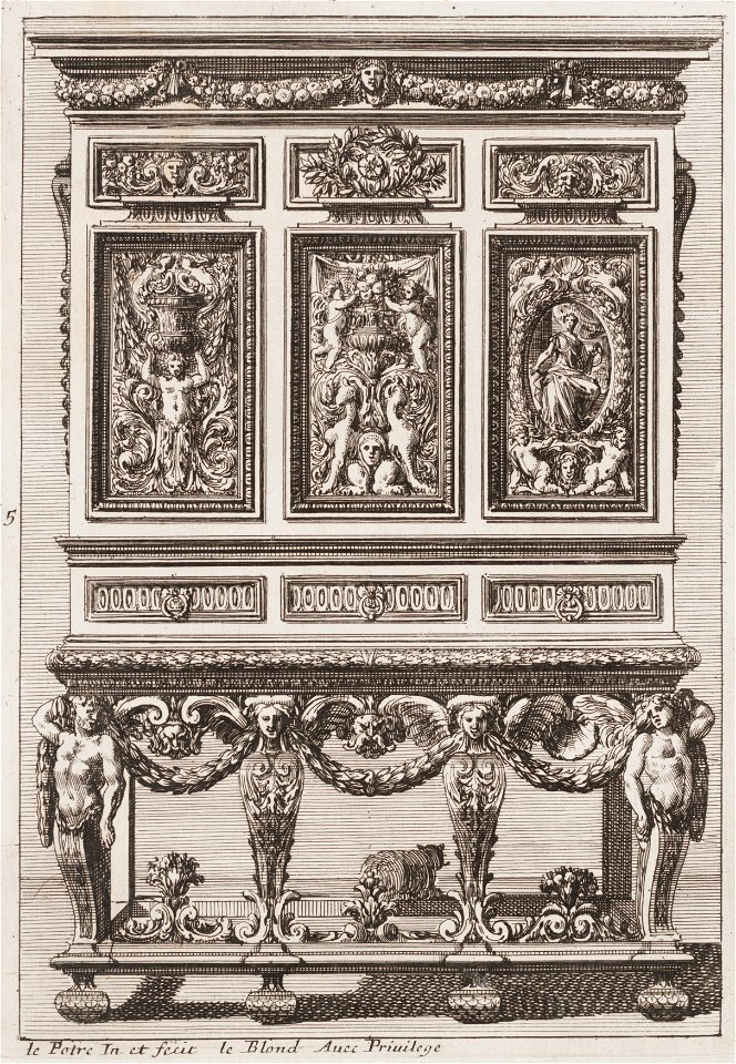 Kabinet met drie verticale panelen, objectnr A 13392