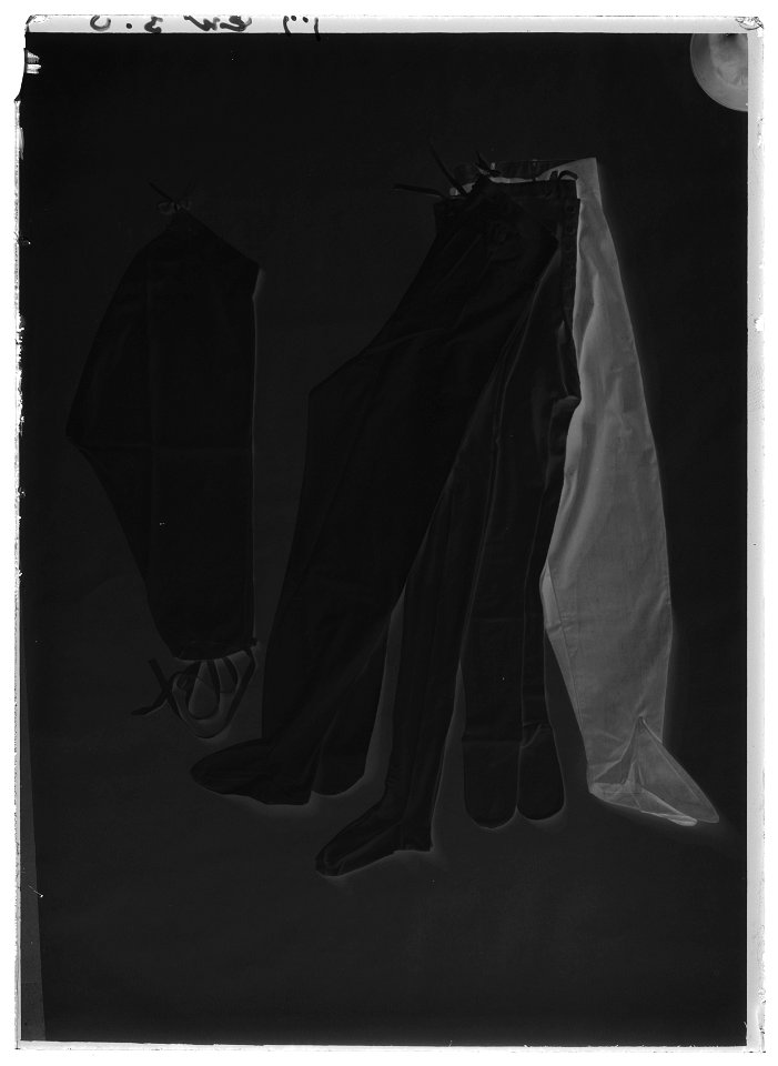 Kalsonger som tillhört Karl XIV Johan, 1817-1844 - Livrustkammaren - 44681-negative
