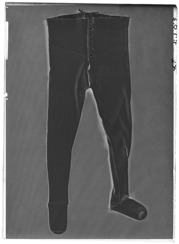 Kalsonger som tillhört Karl XIV Johan, 1818-1844 - Livrustkammaren - 70365-negative