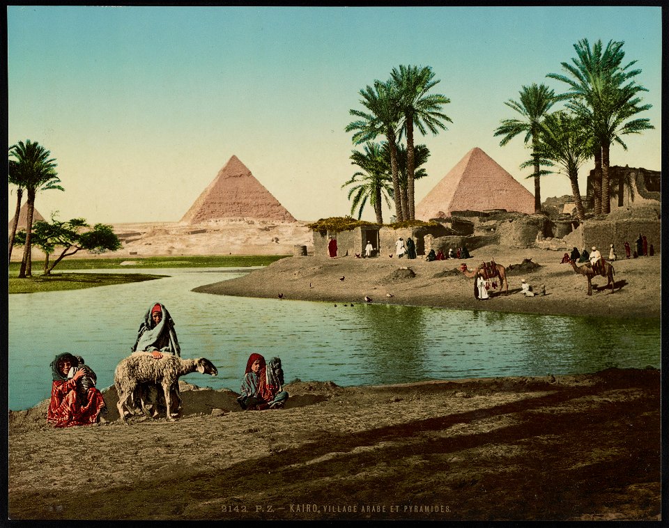 Kairo, village Arabe et pyramides LCCN2017656952