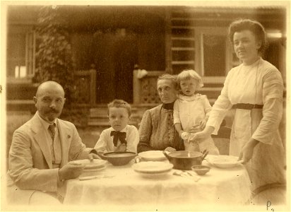 Kamilla Antoni Chołoniewscy 4 1912
