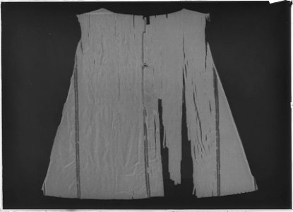 Kappa av svart mönstrad sammet, ca 1611-1632 - Livrustkammaren - 53342-negative