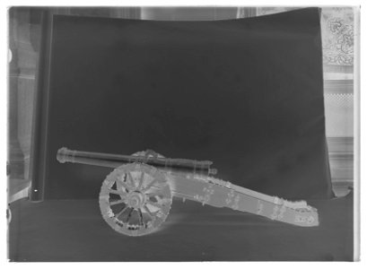 Kanonrör till leksakskanon. Sverige 1669. Tillhörig Karl XI - Livrustkammaren - 60884-negative