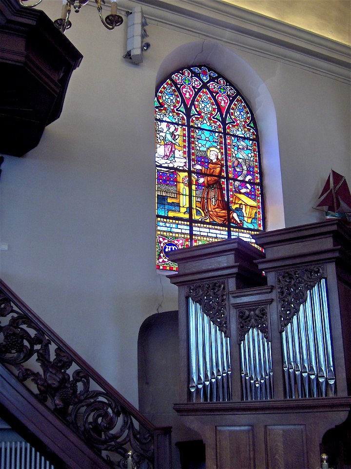 Kapucijnenkerk.brandraam