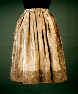 Karl XIs byxor av silvertyg tillhörande strumpebandsordens-dräkten, 1669 - Livrustkammaren - 4993