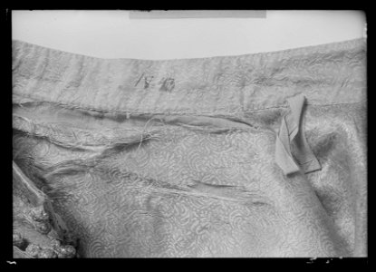 Kasack av scharlakansrött kläde, 1654 före - Livrustkammaren - 61582