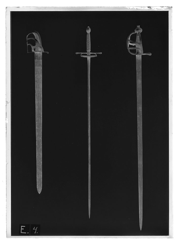 Kavaljersvärja (duellvapen), Frankrike - Tyskland, 1660-talet - Livrustkammaren - 17909-negative