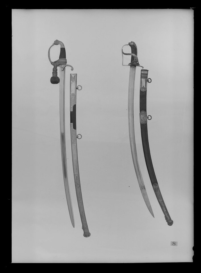 Kavalleriofficerssabel, Sverige, 1800-talets första hälft, fäste av s. k - Livrustkammaren - 35806