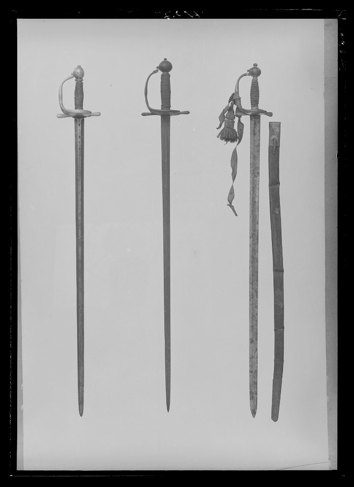 Kavalleriofficersvärjor, U 2061 ( - Livrustkammaren - 9873