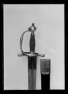 Kavalleriofficersvärja med ej ursprungligen samhörande klinga och fäste - Livrustkammaren - 26150