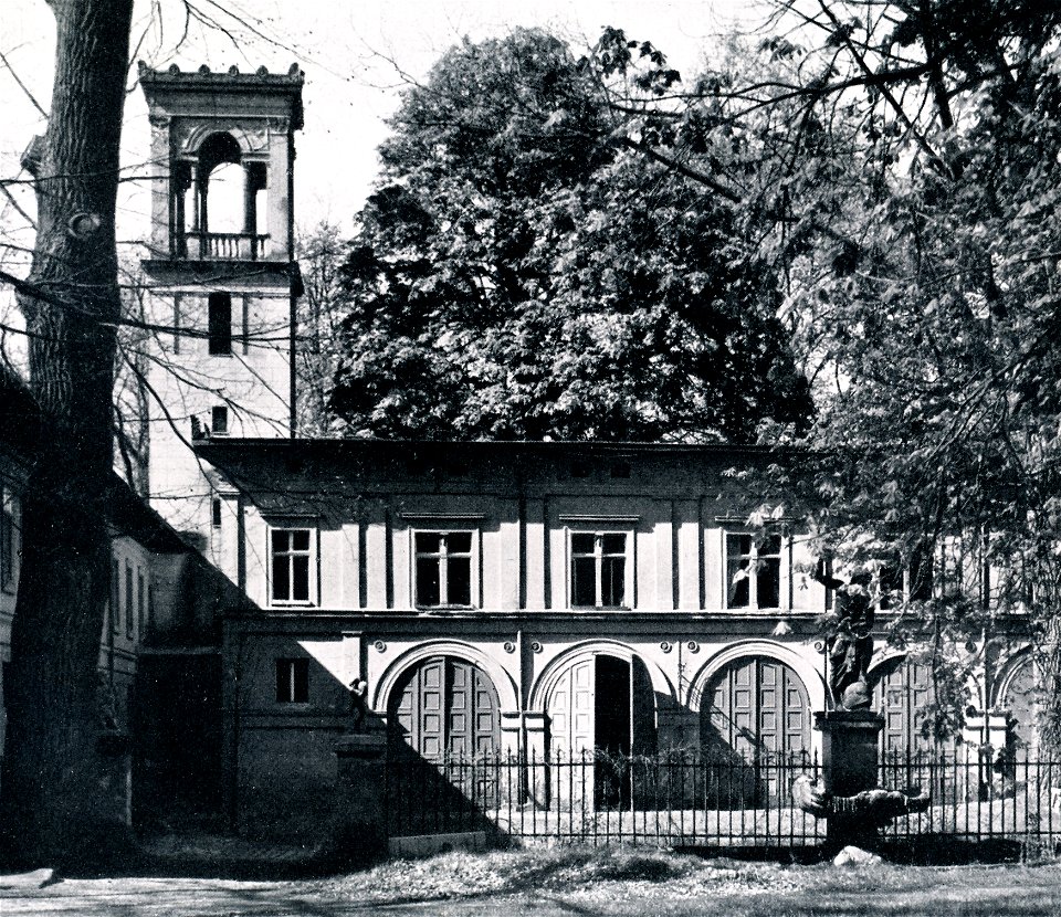 Klein-Glienicke Schloss remise
