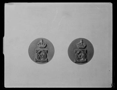 Knappar, 2 st. Sverige 1859-1872 - Livrustkammaren - 70798