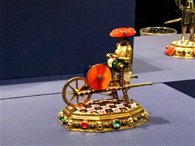 Knife-Grinder statuette