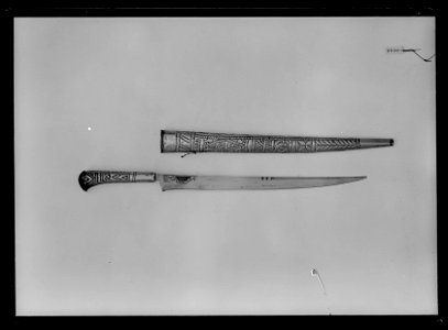 Kniv av yatagantyp, Främre Orienten - Livrustkammaren - 68986