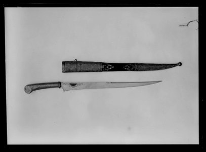 Kniv av yatagantyp, Främre Orienten - Livrustkammaren - 501