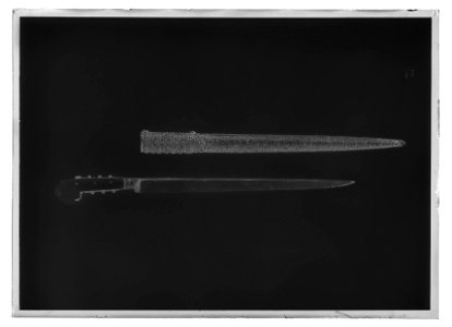 Kniv av yatagantyp, Java - Livrustkammaren - 51854-negative