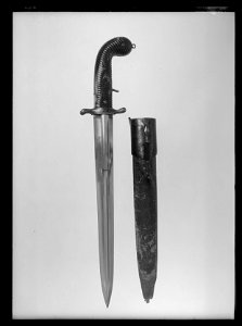Kombinationsvapen, slaglåsdubbelpistol och dolk, 1800-talets mitt - Livrustkammaren - 53035
