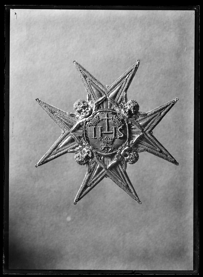 Kraschan för riddare av Serafimerorden, Sverige, 1800-talet - Livrustkammaren - 68849