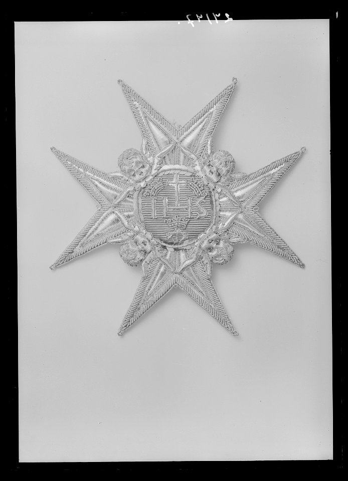Kraschan för riddare av Serafimerorden, Sverige, 1800-talet - Livrustkammaren - 43362