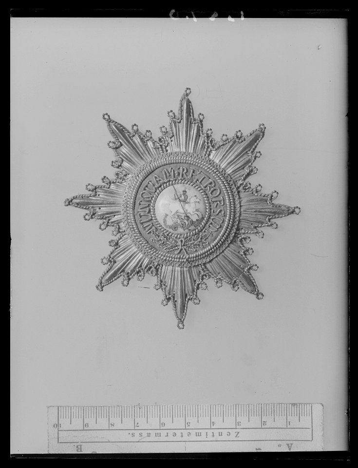 Kraschan för riddare av S-t Georgsorden Hannover, ca 1850 - Livrustkammaren - 53733