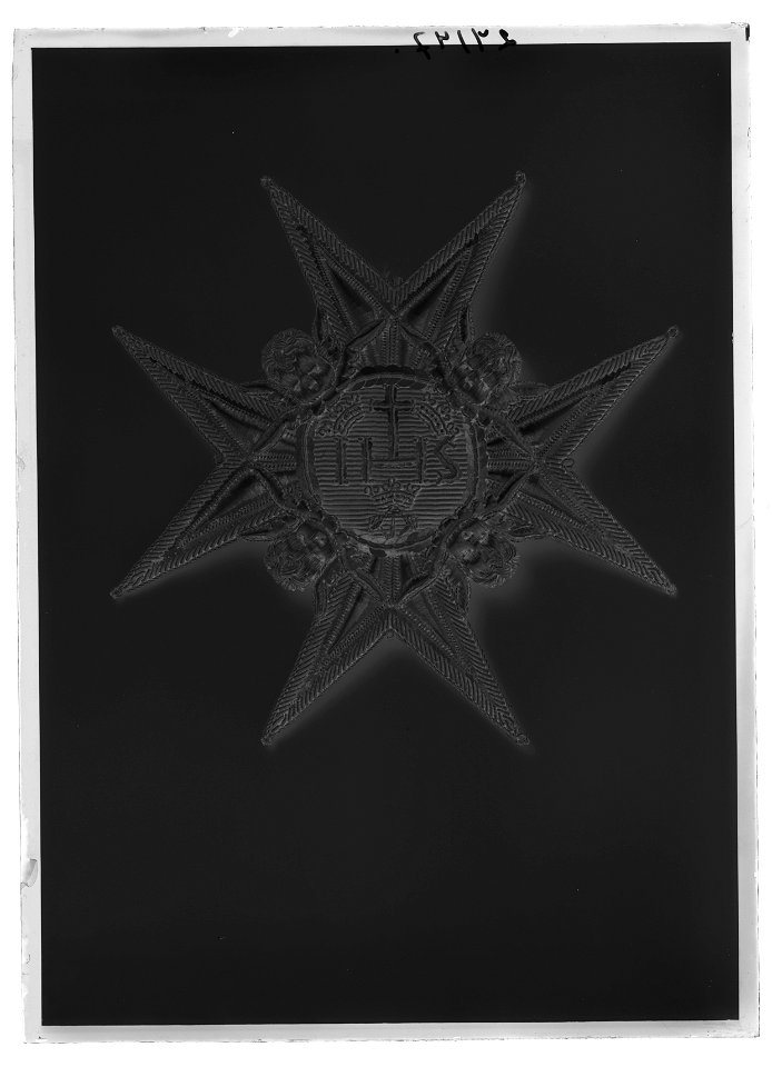 Kraschan för riddare av Serafimerorden, Sverige, 1800-talet - Livrustkammaren - 43362-negative