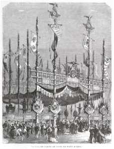 La grande porte en face du pont d'Iéna