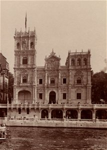 La Rue des nations, Exposition Universelle 1900 (cropped). Pavillon royal de l'Espagne