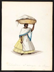 Labandera al entregar la ropa