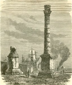Le due colonne terminali della Via Appia in Brindisi