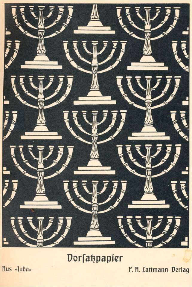 Lilien Menorahs
