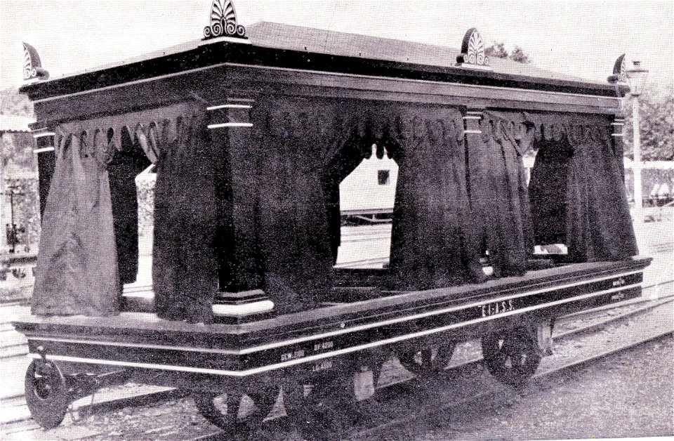Lijkwagen-der-Atjeh-tram