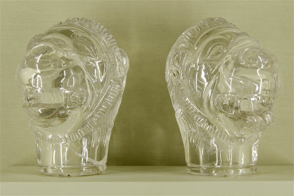 Lion heads MNMA Cl615-616 n2