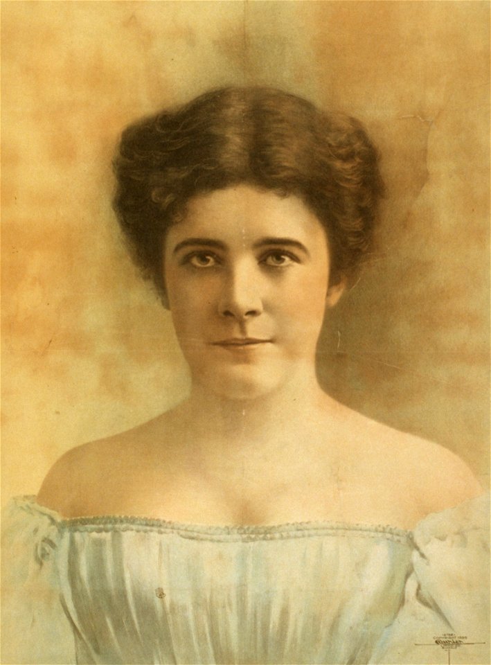 Lydia Barry LCCN2014635756 (cropped)