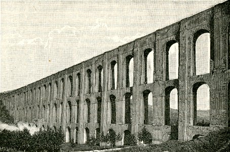 Maddaloni aquidotto detto ponti della valle