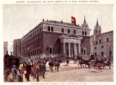 Madrid, inauguración del nuevo edificio de la Real Academia Española. Alrededores del edificio a la llegada de SS. MM.