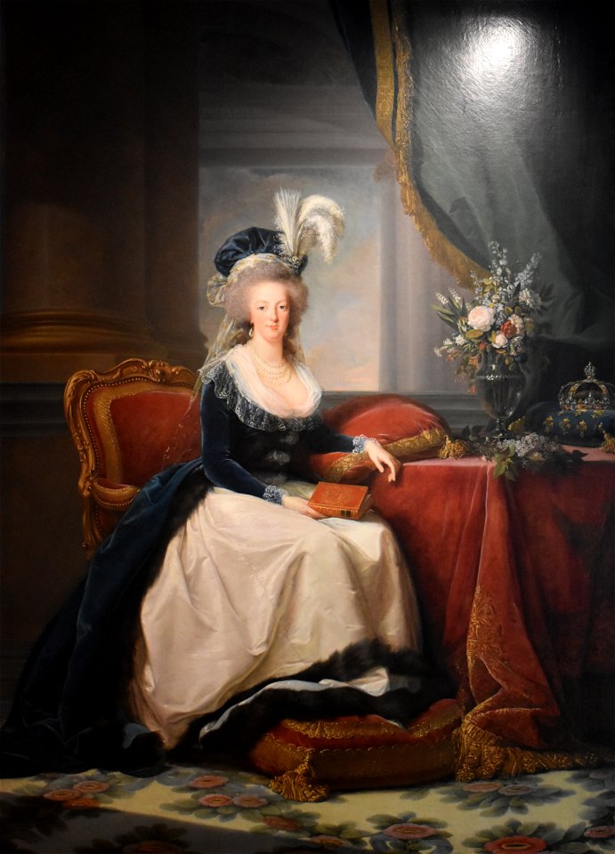 Marie-Antoinette en redingote bleue 01