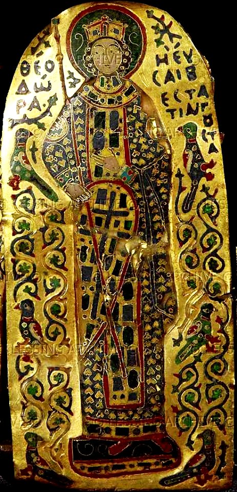 Monomacho's crown - circa 1042 Budapest - detail2