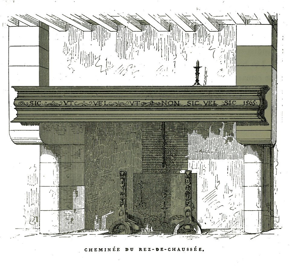 Montreuil maison XVIe cheminée 00089