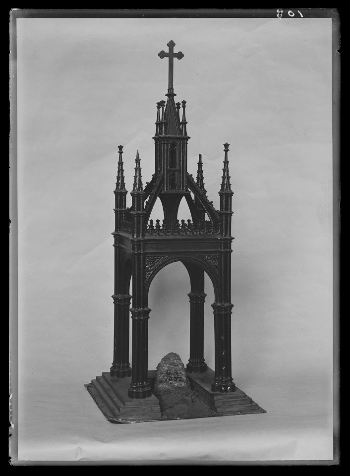 Modell av Schwedenstein-monumentet vid Lützen - Livrustkammaren - 51814