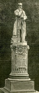 Monumento a Gustavo Ponza di San Martino in Dronero