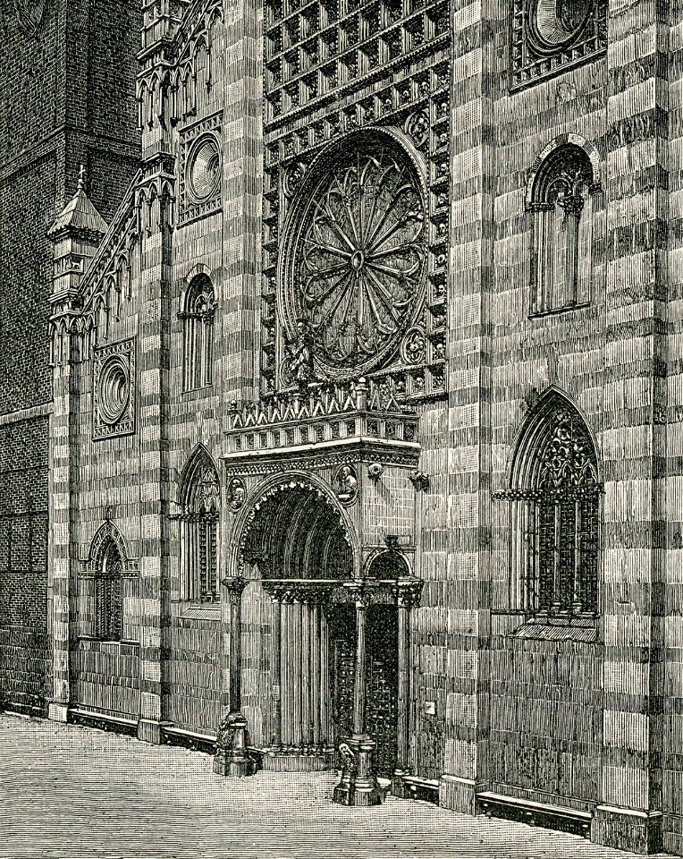 Monza facciata del Duomo di San Giovanni