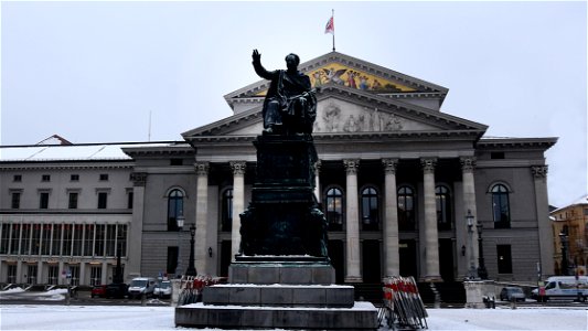 Maximiliaan I Jozef van Beieren - Max-Joseph Platz - München 25-01-2017
