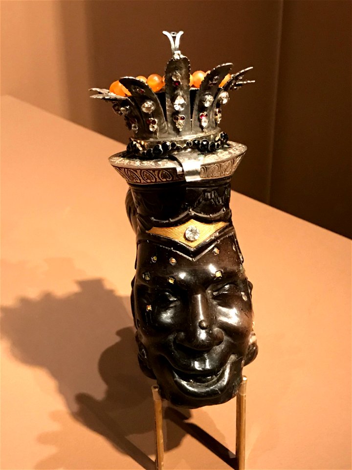 Meerschaum pipe bowl in the form of a head