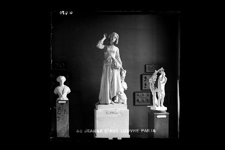 Musée du Louvre - Jeanne d'Arc, Louvre, Paris (g0480)