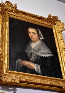 Musée des Beaux-Arts de Narbonne - Portrait de femme. Free illustration for personal and commercial use.