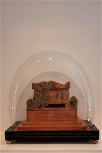 MUVE-Correr-Bozzetto-monumento-funebre-Canova